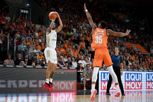 在实现抱负 在实现抱负